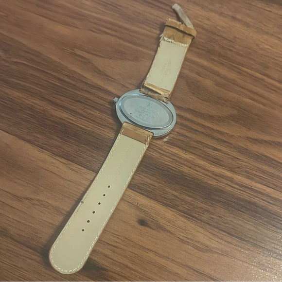 VTG 90’s Louis Vuitton Watch - Picture 8 of 10
